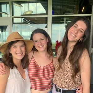 Meet your Posher, Emily